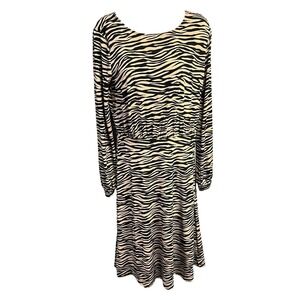 LOFT Women's‎ Zebra Print Long Sleeve Knee Length Dress Size 4 Animal Print